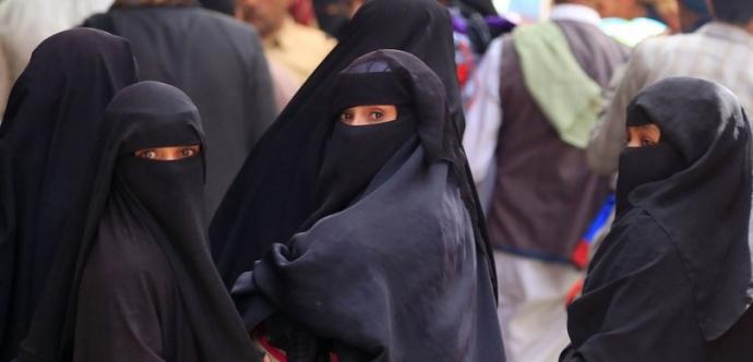 Femmes voilées au Yemen