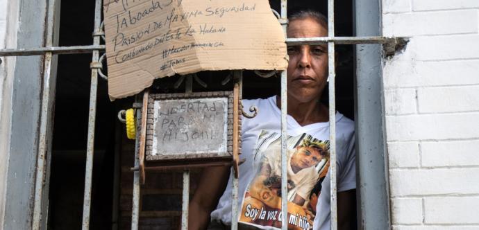 Photo d'une personne emprisonnée