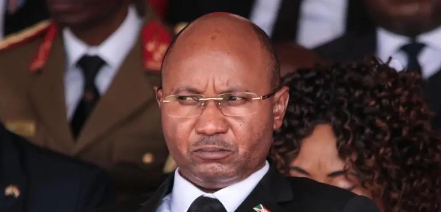 L'ancien Premier ministre burundais Alain Guillaume Bunyoni au stade Ingoma à Gitega, au Burundi, le 26 juin 2020