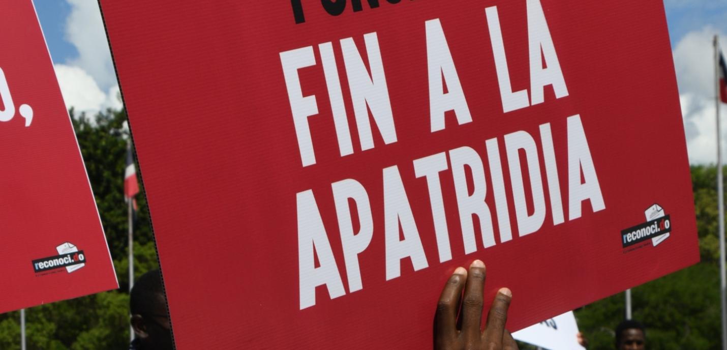Affiche "Fin a la apatridia"