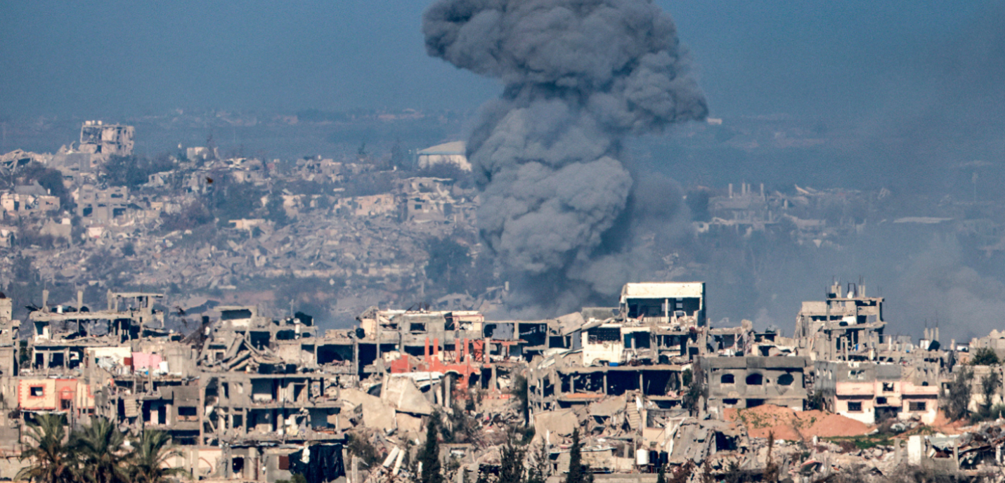 Une ville détruite par les bombardements dans la bande de Gaza