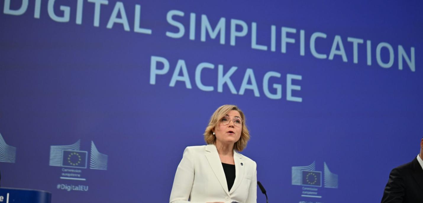 Photo d'un discours sur l'IA à l'Union Européenne 