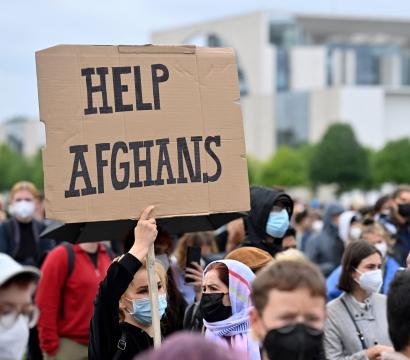 Pancarte help afghans