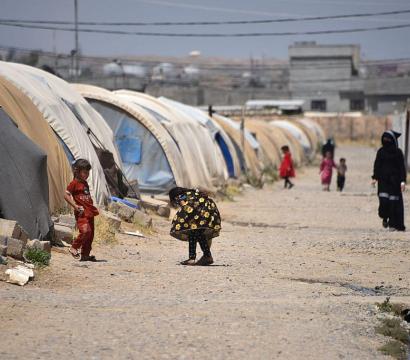 Petites filles réfugiés camps