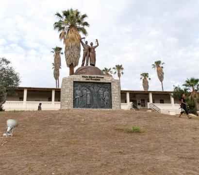 image montrant une statut représentant le statut colonial de l’Allemagne 