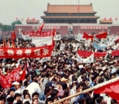 Foule qui manifeste en Chine
